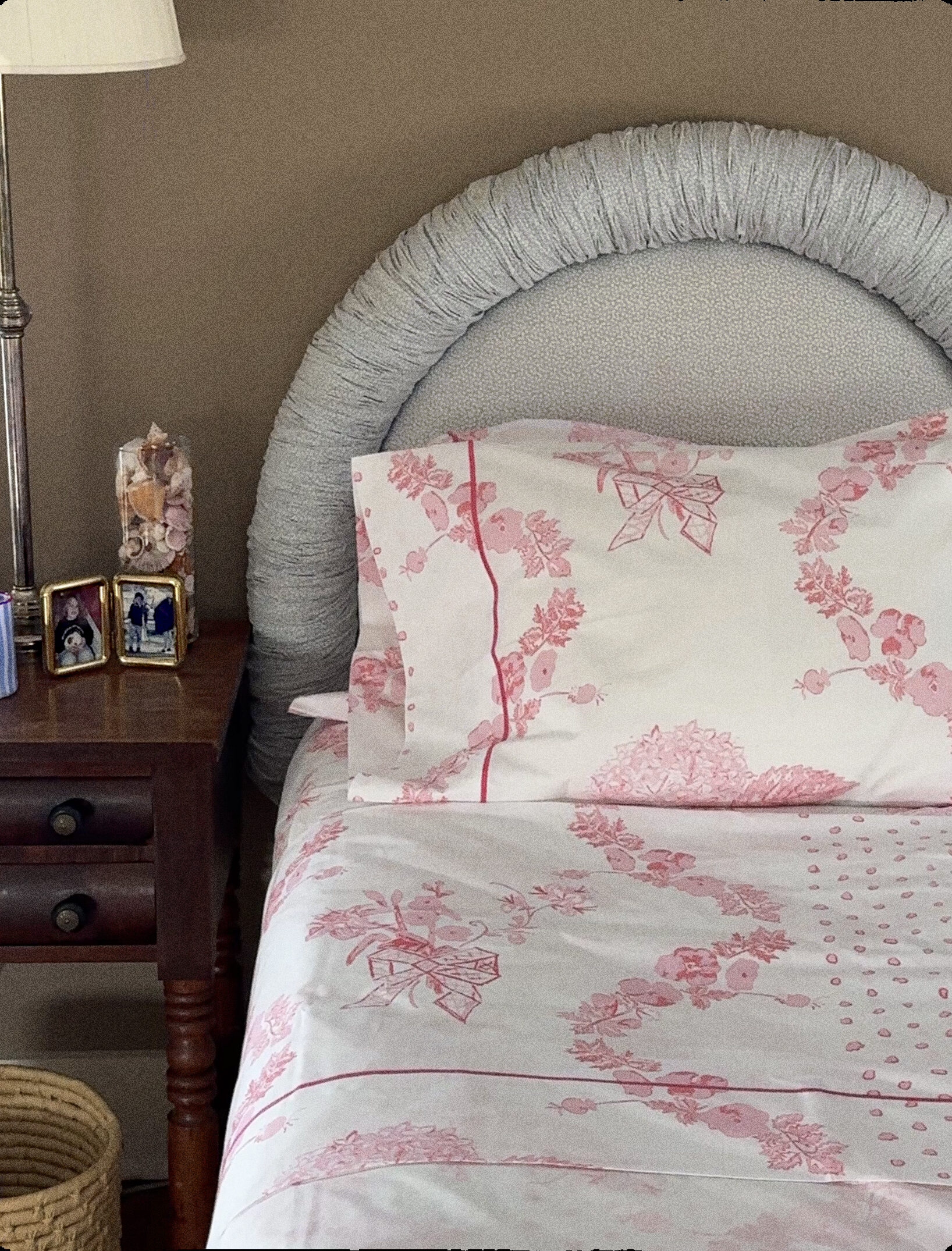 Lamartine Garden – Conch Pink Bed Linens